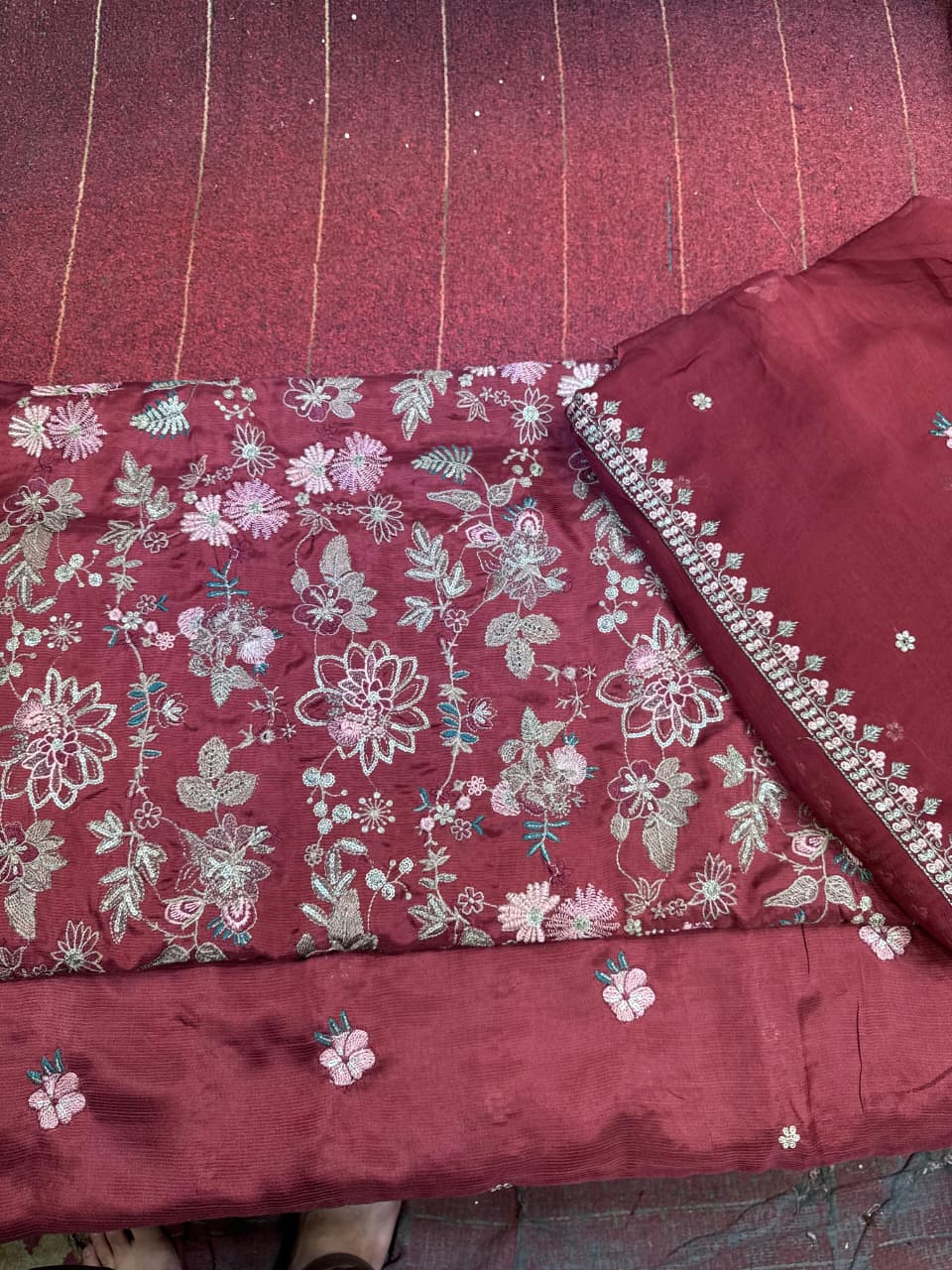 3Pc Embroidered Unstitched